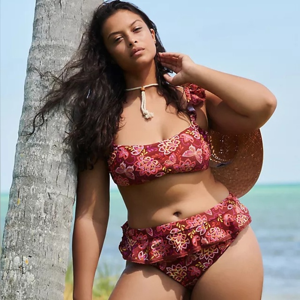 Fantasy Ruffled Bikini Anthropologie plus size SPLIT size 1x/2x